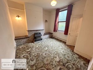 Lounge- click for photo gallery